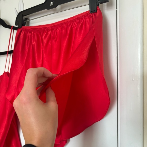 Vintage 90s Hidden Fantasies Dreamin' Of You Red Satin Two-Piece Sleepwear Set - Picture 7 of 13